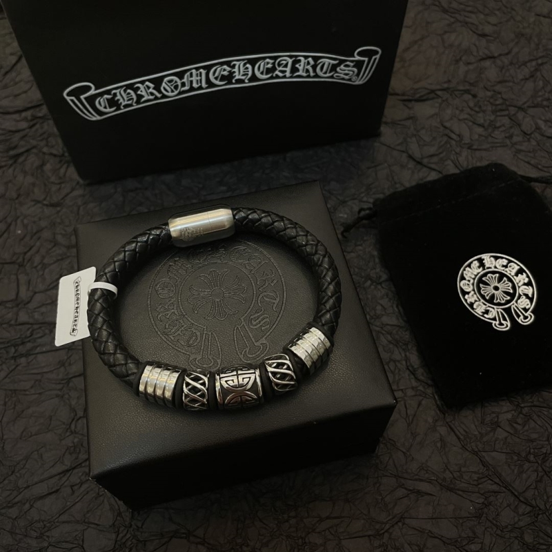 Ch**me He**ts bracelets